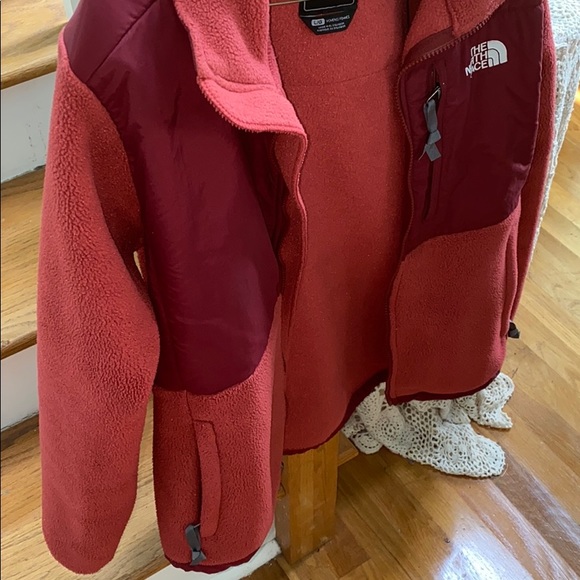 North Face Jacket (worn once) - Picture 6 of 7
